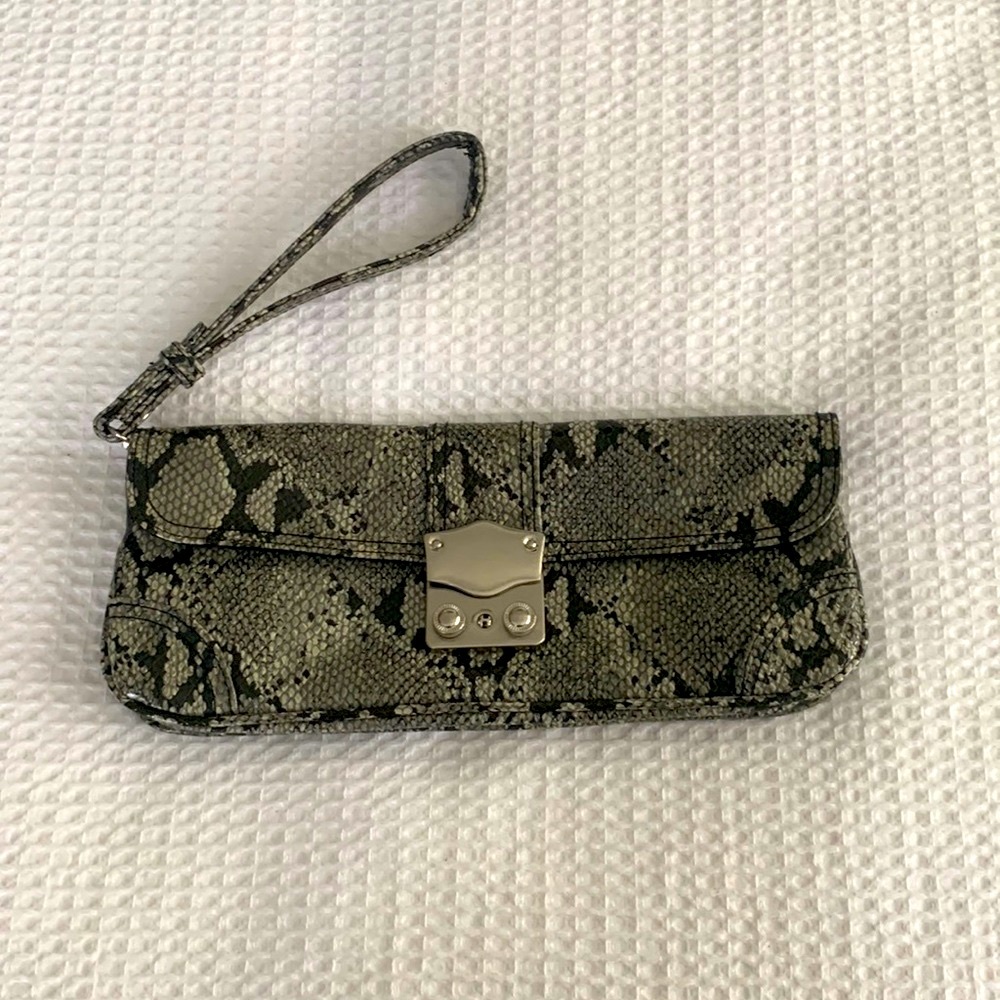NY&Co Snake Print Patent Clutch
